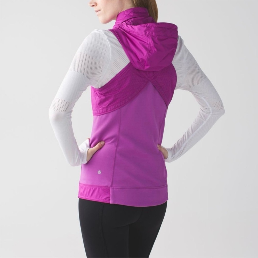 Lululemon Kanto Catch Me Vest size 8 pink hood full zip
